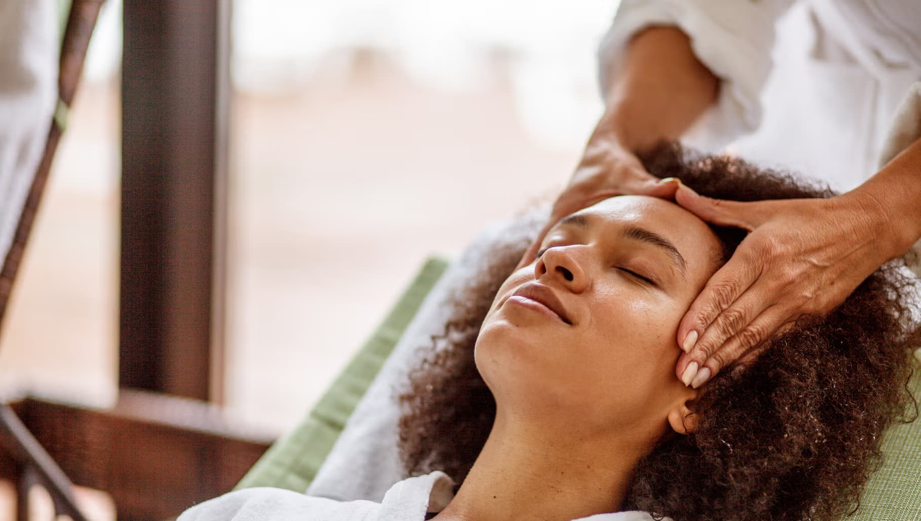 Relaxing massage treatment